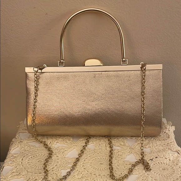 Elegant Gold and Silver Clutch Bag - Picture 2 of 6